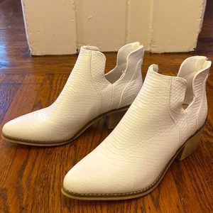 White heeled cowboy booties